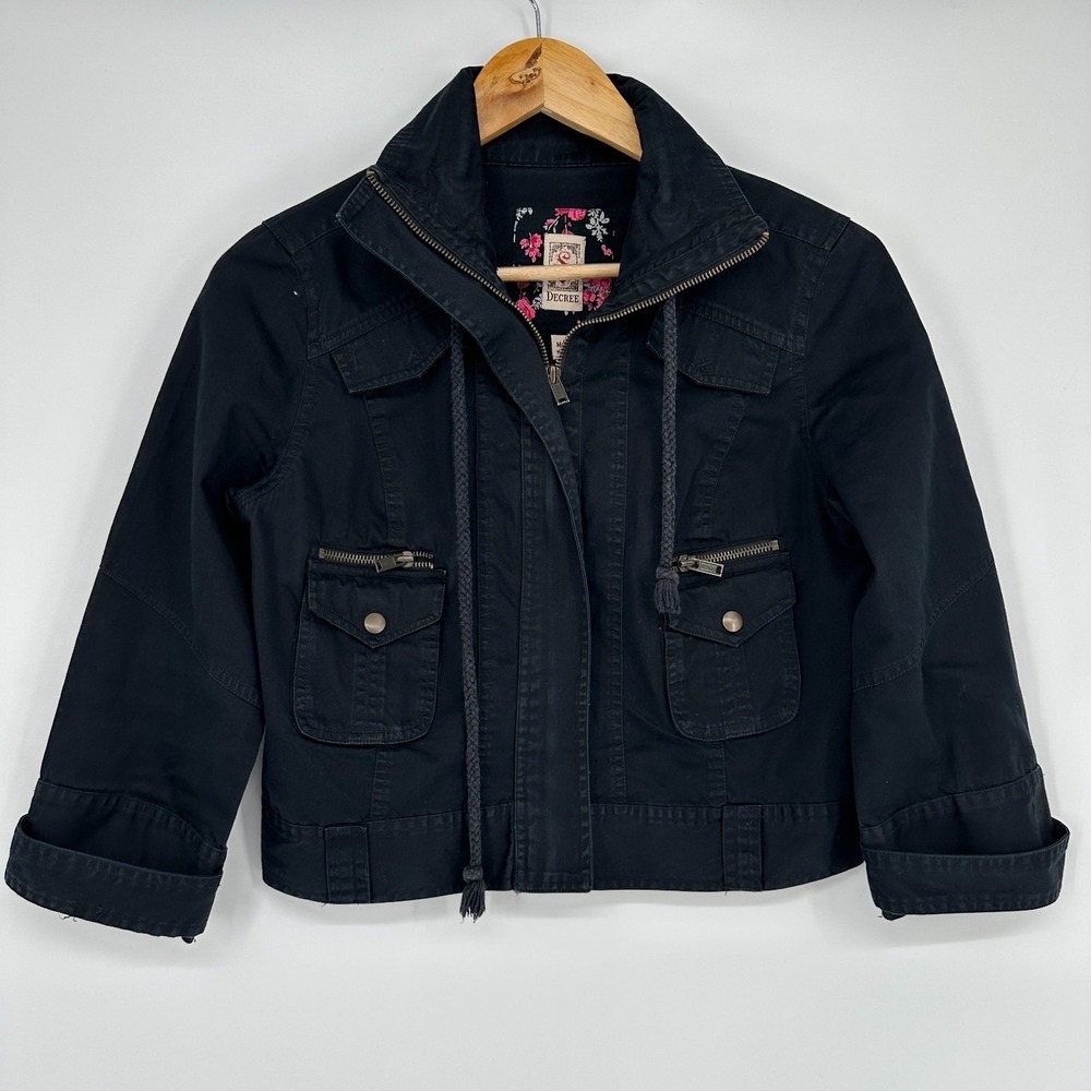 Decree Utility Medium Black cropped jacket women's drawstring Cotton